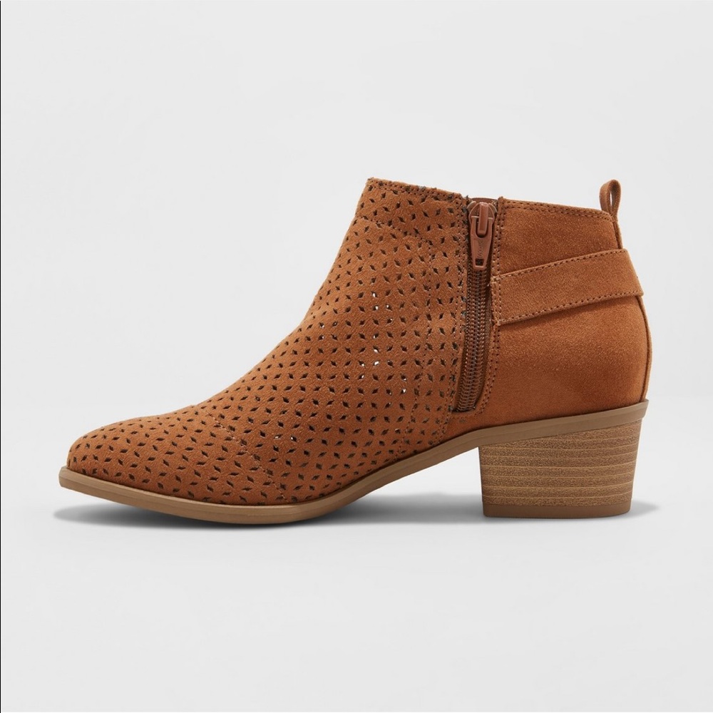 Laser Cut Buckle Bootie Cognac - New - Picture 2 of 4
